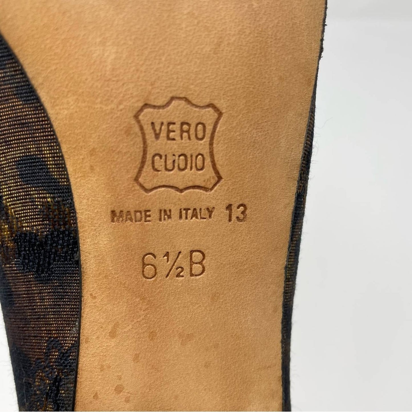 Vintage Leopard Print Heels 6.5 Unusual Shape Heel Pumps