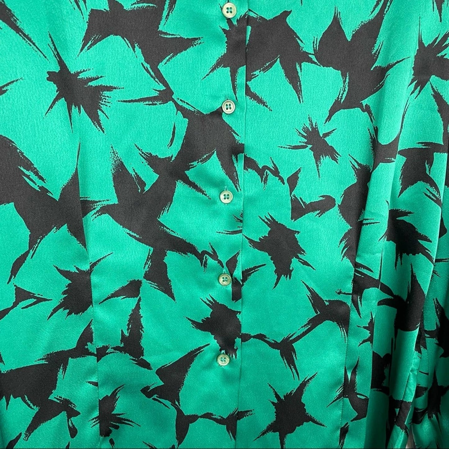 Vintage | Green & Black Blouse Button Down Back Pleated Floral Top Silky