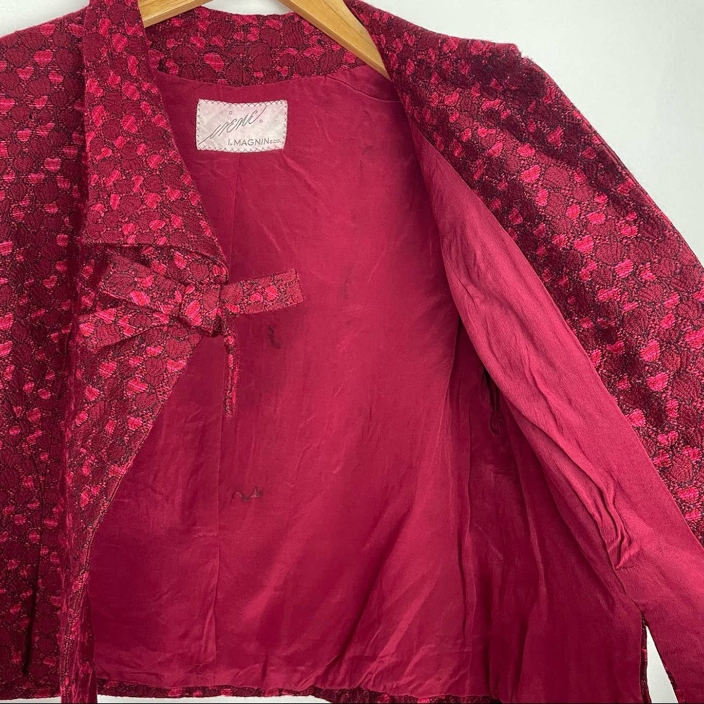 Vintage I.Magnin | Hearts Cropped Jacket Red & Pink Bow at Collar