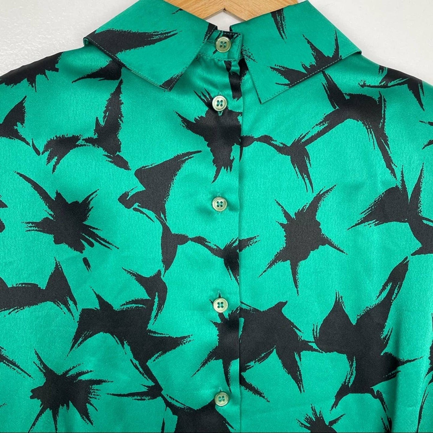 Vintage | Green & Black Blouse Button Down Back Pleated Floral Top Silky