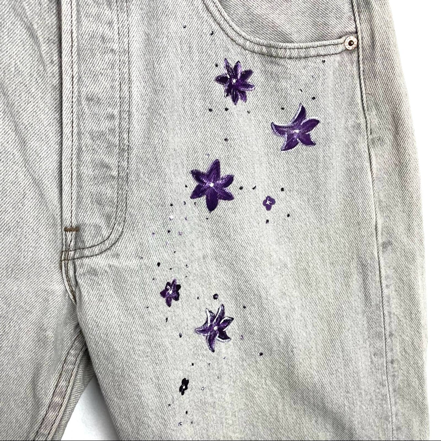 Vintage Levi’s 501 Jeans with Hand Painted Purple Flowers 32 33