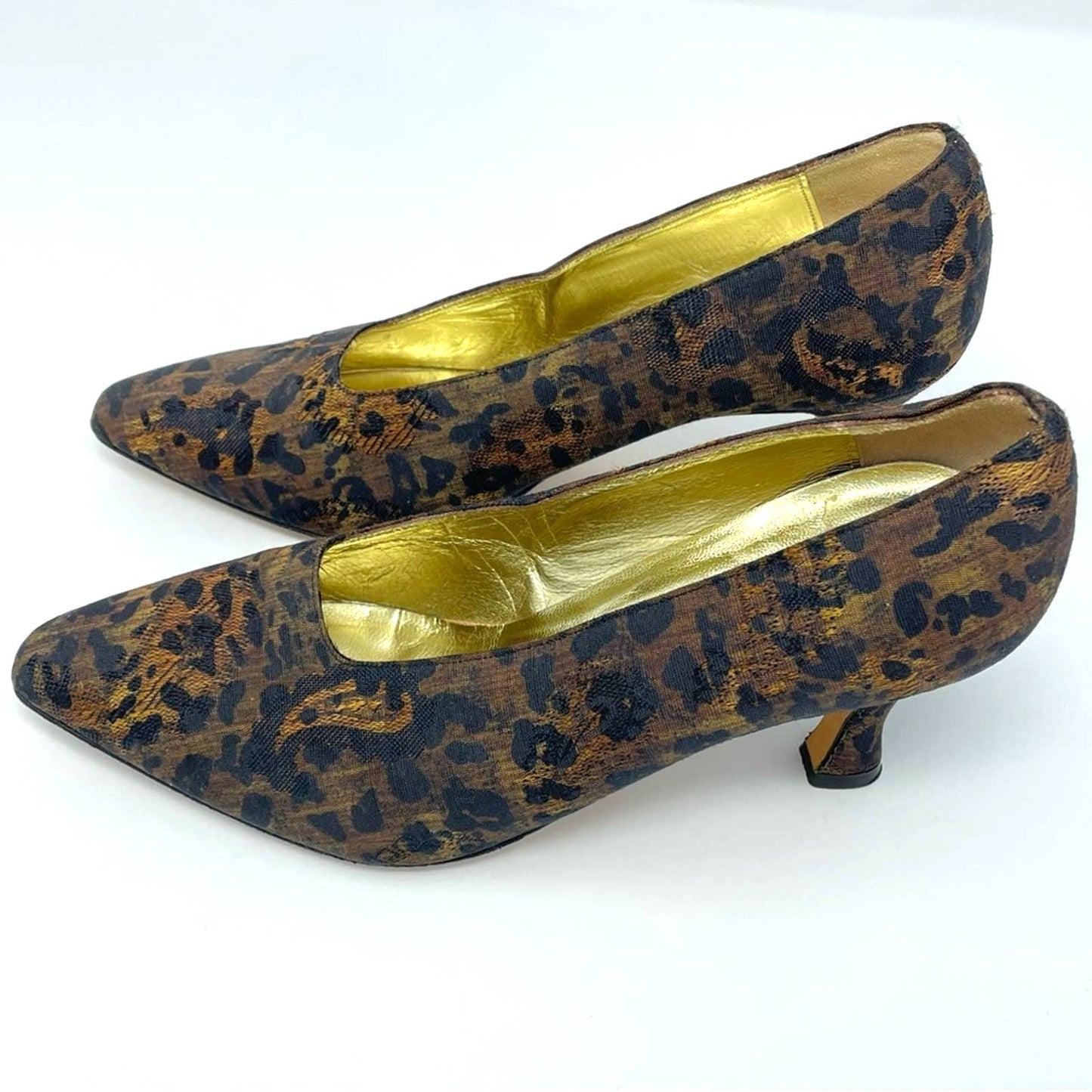 Vintage Leopard Print Heels 6.5 Unusual Shape Heel Pumps
