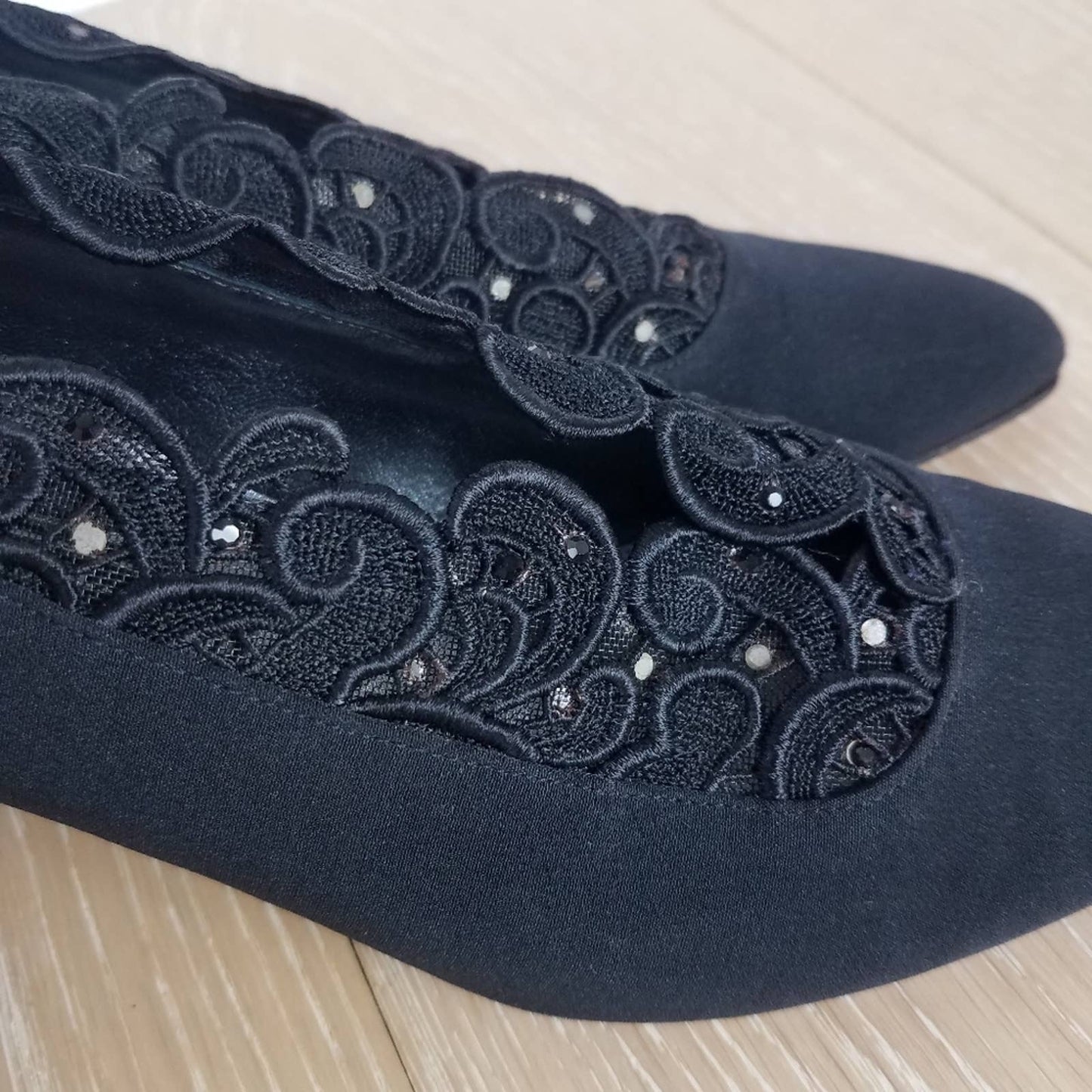 Stuart Weitzman | Vintage Black Pumps Lace Jeweled 6.5