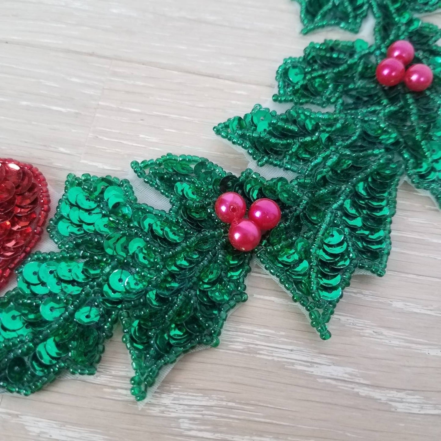 Vintage Christmas Wreath Sequin Embellishment