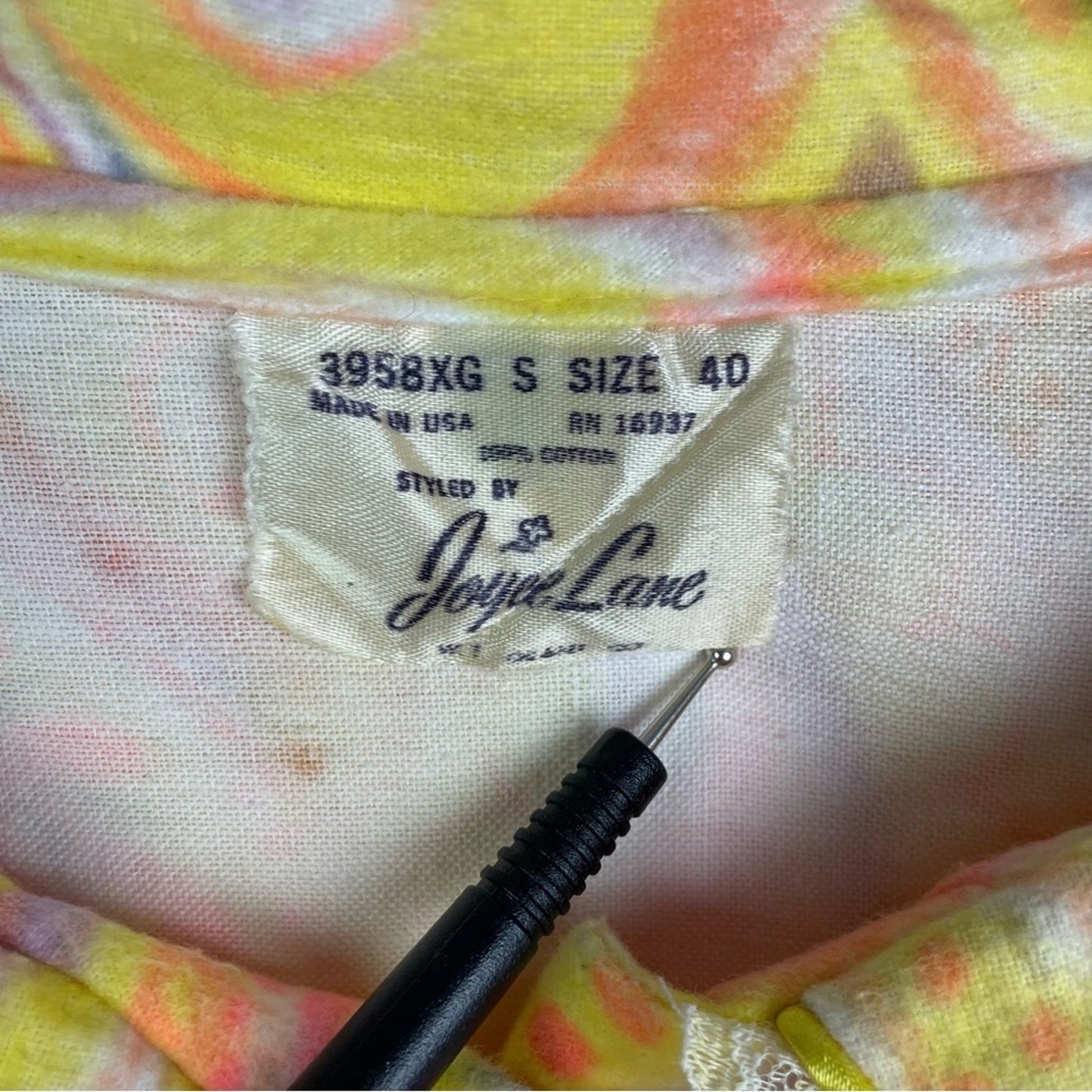 Vintage Flannel Paisley Robe Yellow Pink Nightgown