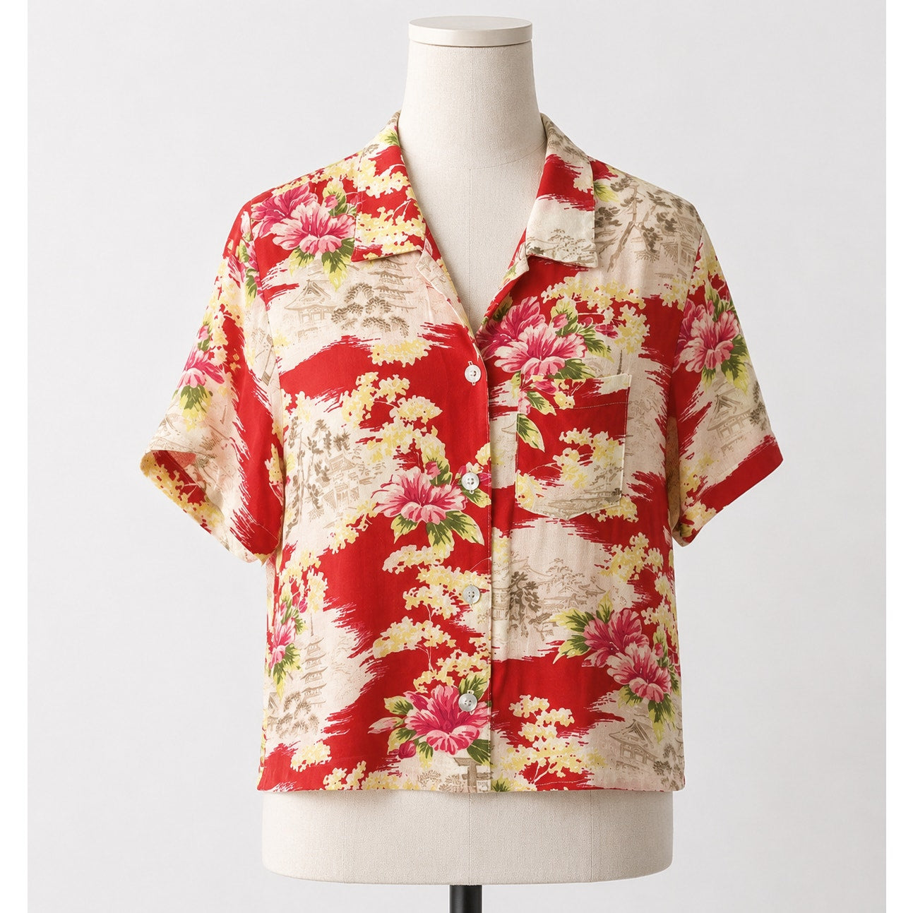 Floral Red Short-Sleeve Hawaiian Button-Up Women's Top Rayon Vintage
