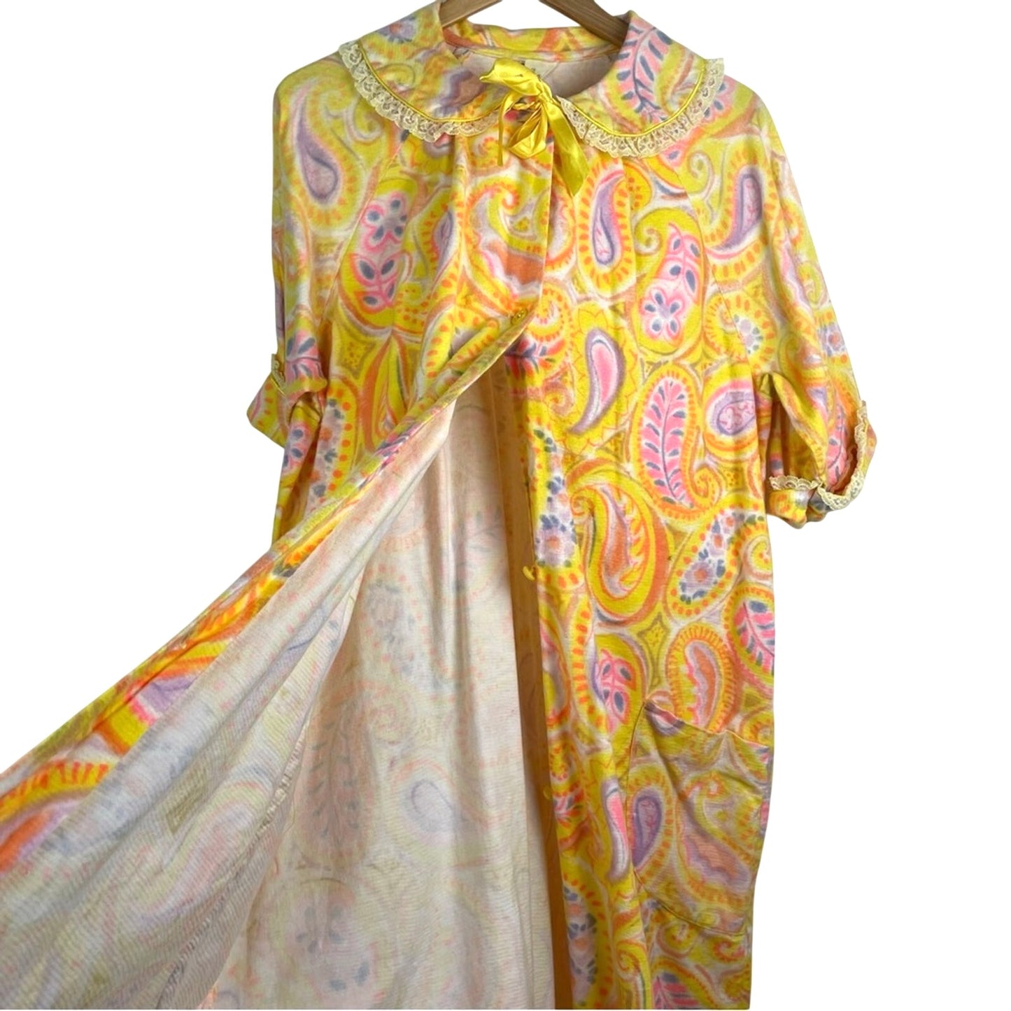 Vintage Flannel Paisley Robe Yellow Pink Nightgown