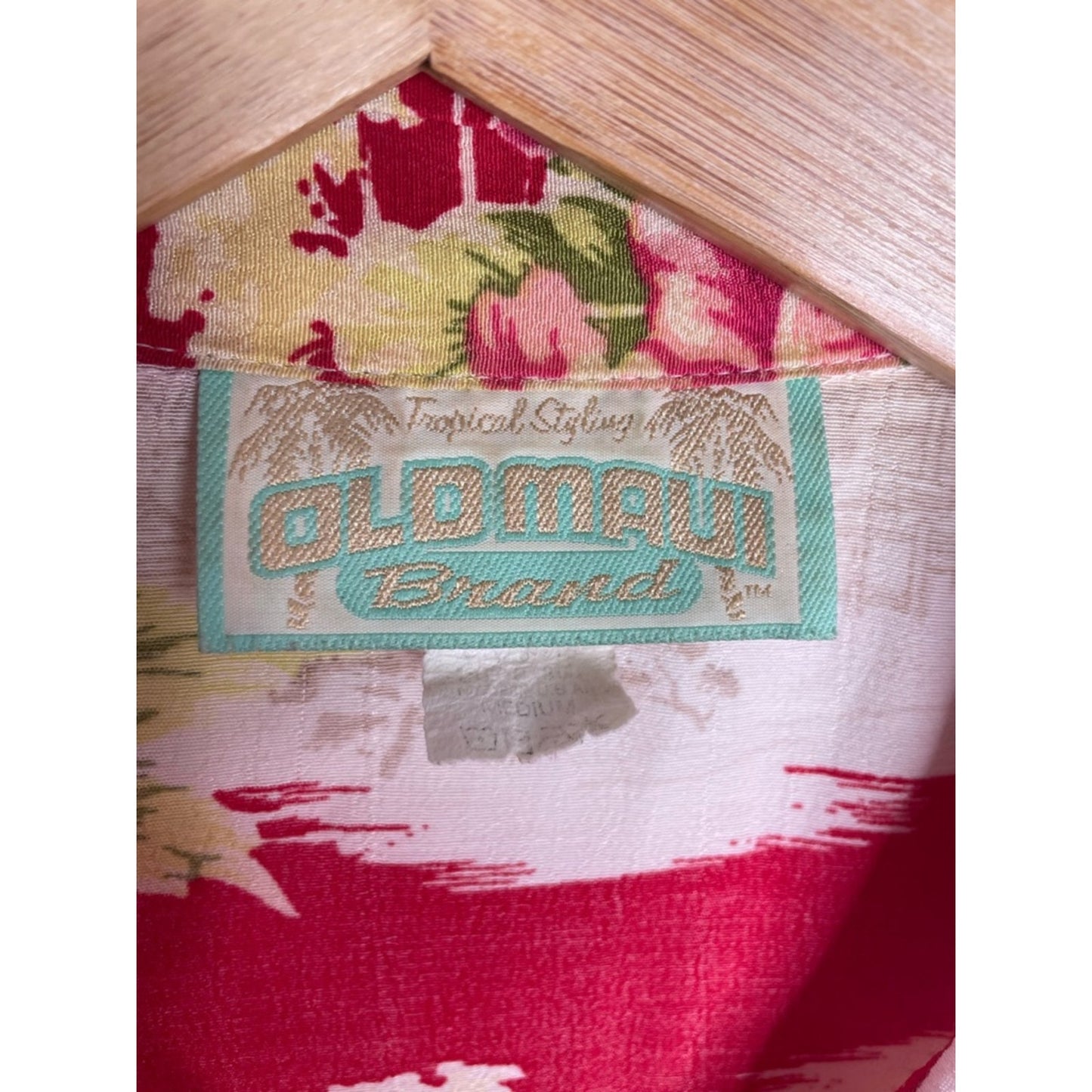 Floral Red Short-Sleeve Hawaiian Button-Up Women's Top Rayon Vintage