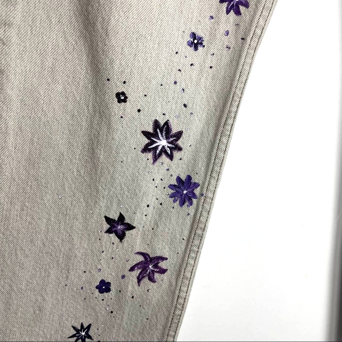 Vintage Levi’s 501 Jeans with Hand Painted Purple Flowers 32 33