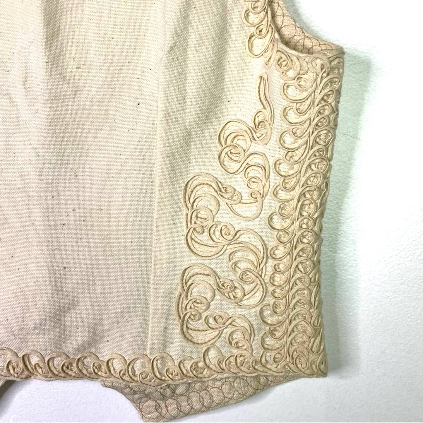 Vintage Cream Vest Ribbon Squiggle Floral Pattern M