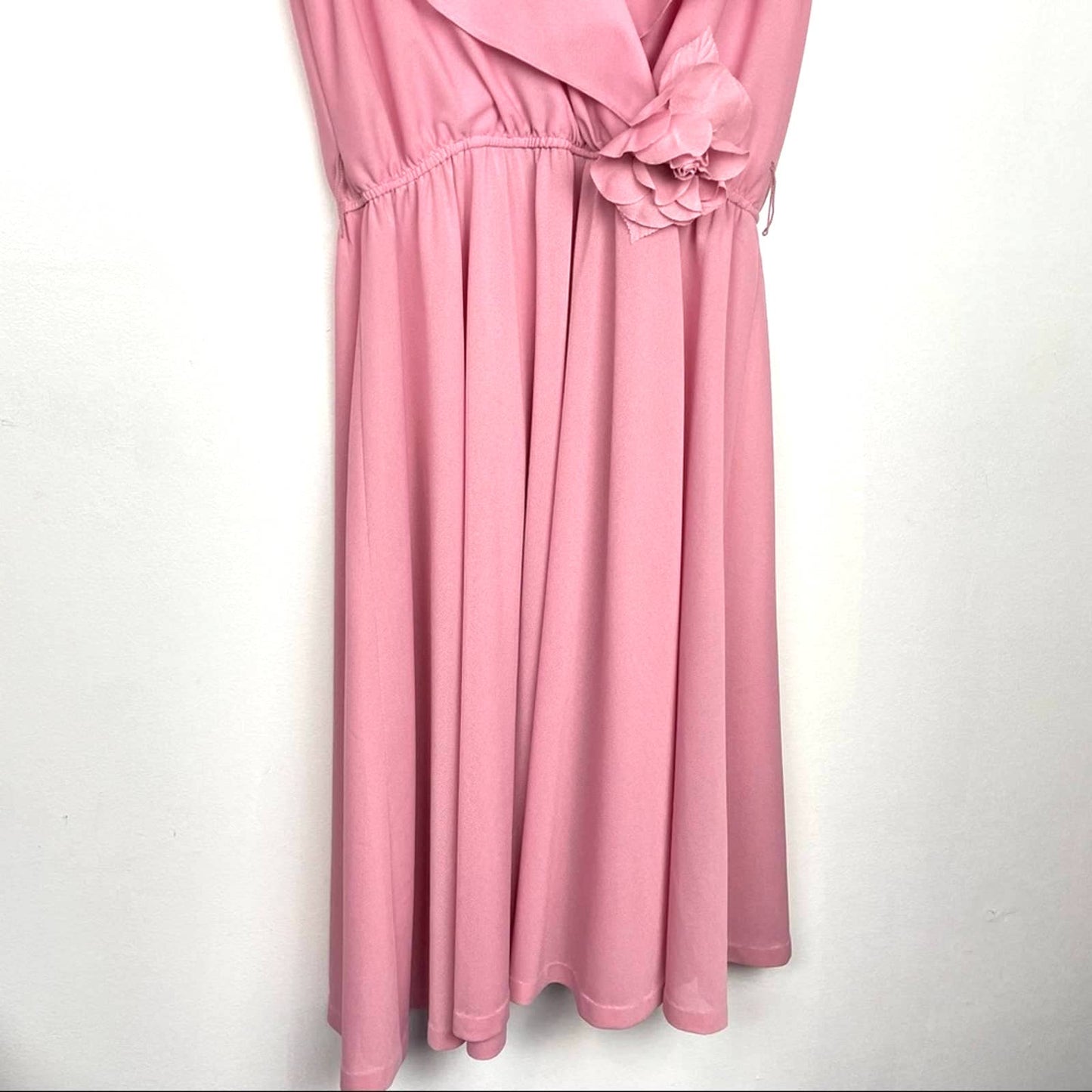 Vintage | 70s Pink Draped Dress Grecian Style Movable Flower