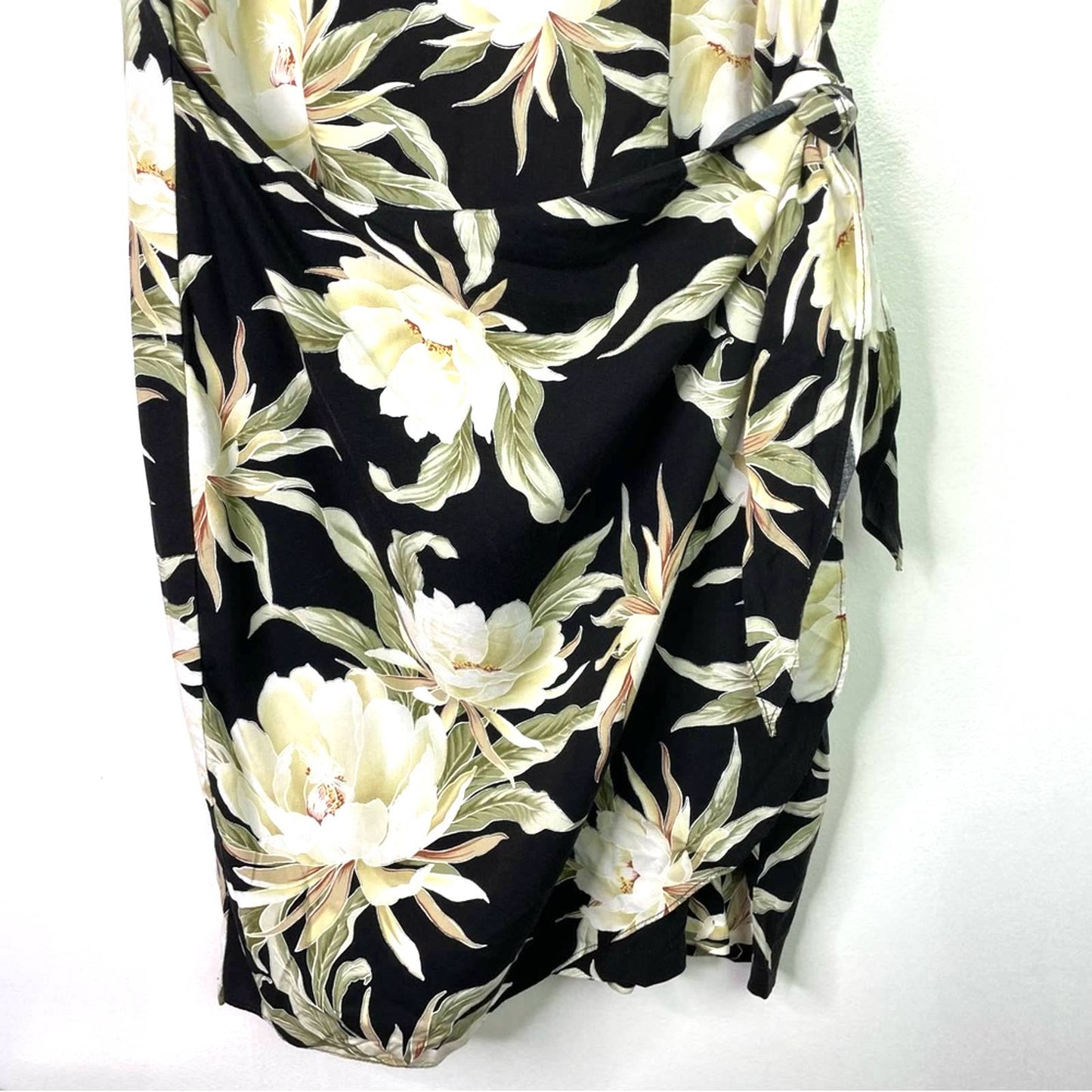 Vintage Hawaiian Dress Black White Flowers Tie Skirt Large