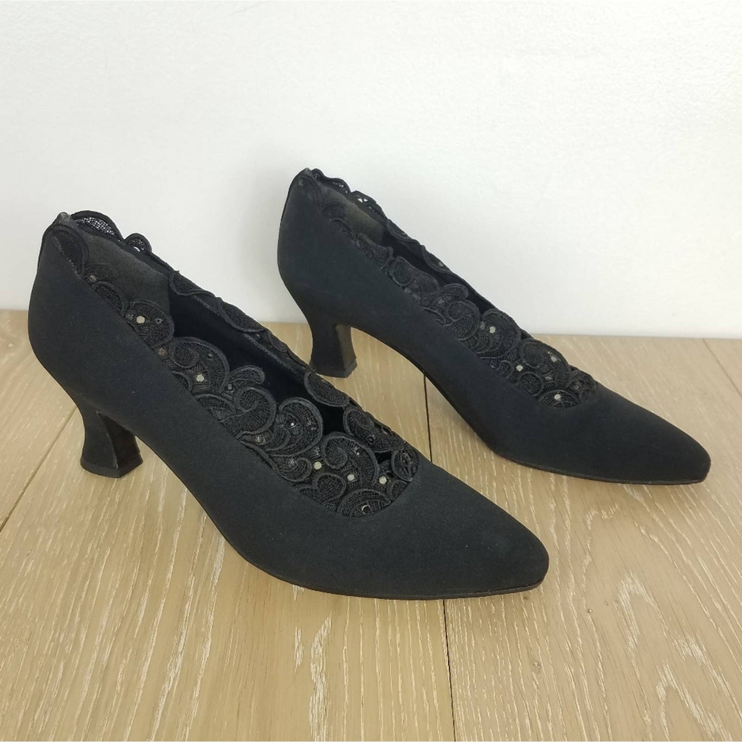 Stuart Weitzman | Vintage Black Pumps Lace Jeweled 6.5