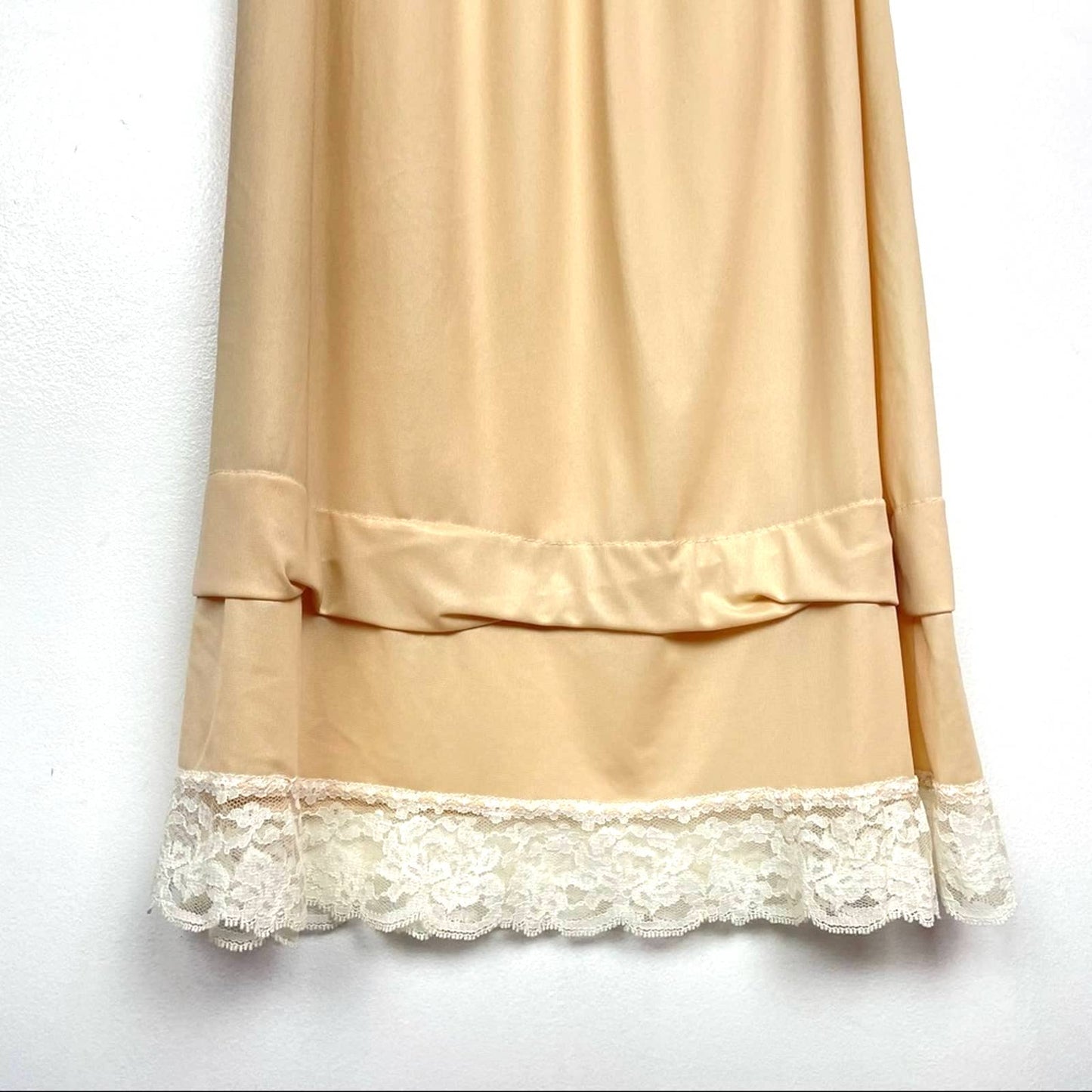 Vintage Lace Slip Skirt Small Tan Nude Beige